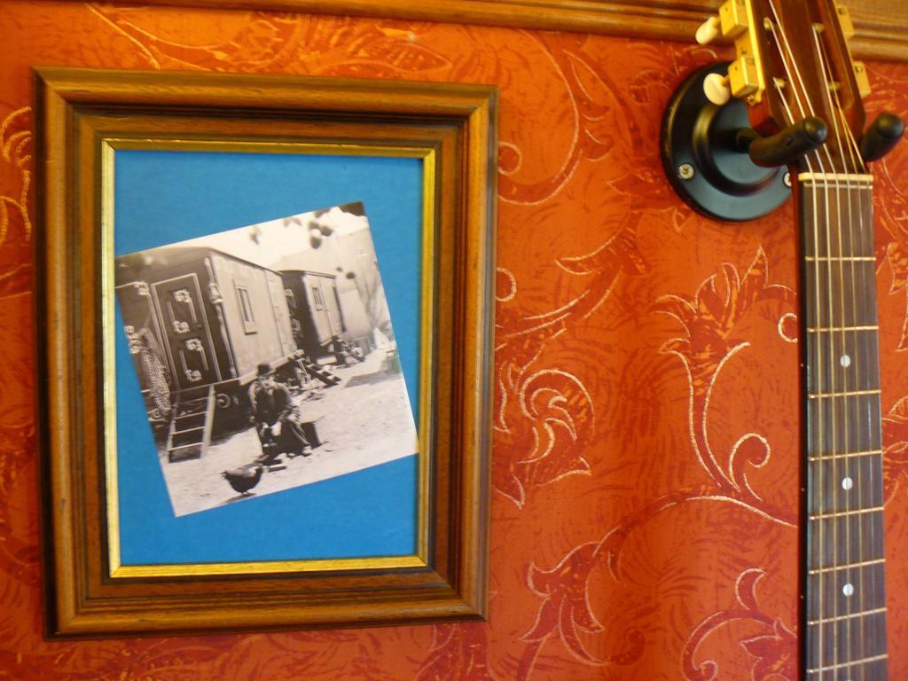 La Roulotte De La Fay Dompierre-les-Ormes Quarto foto