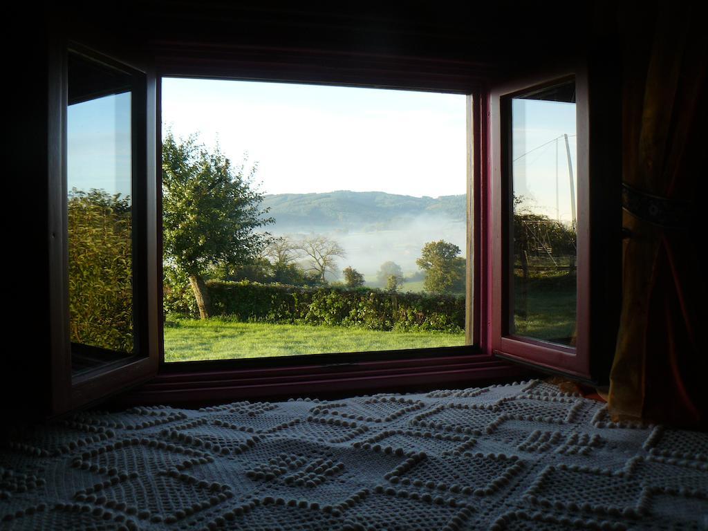 La Roulotte De La Fay Dompierre-les-Ormes Quarto foto